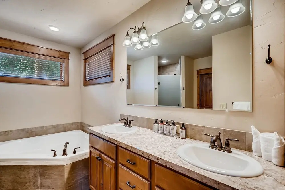 5br Private In Keystone Ranch- Hot Tub & Kids Ski Free 5 Bedroom Home - фото 9