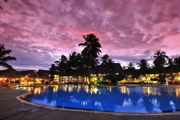 Standard room with pool view