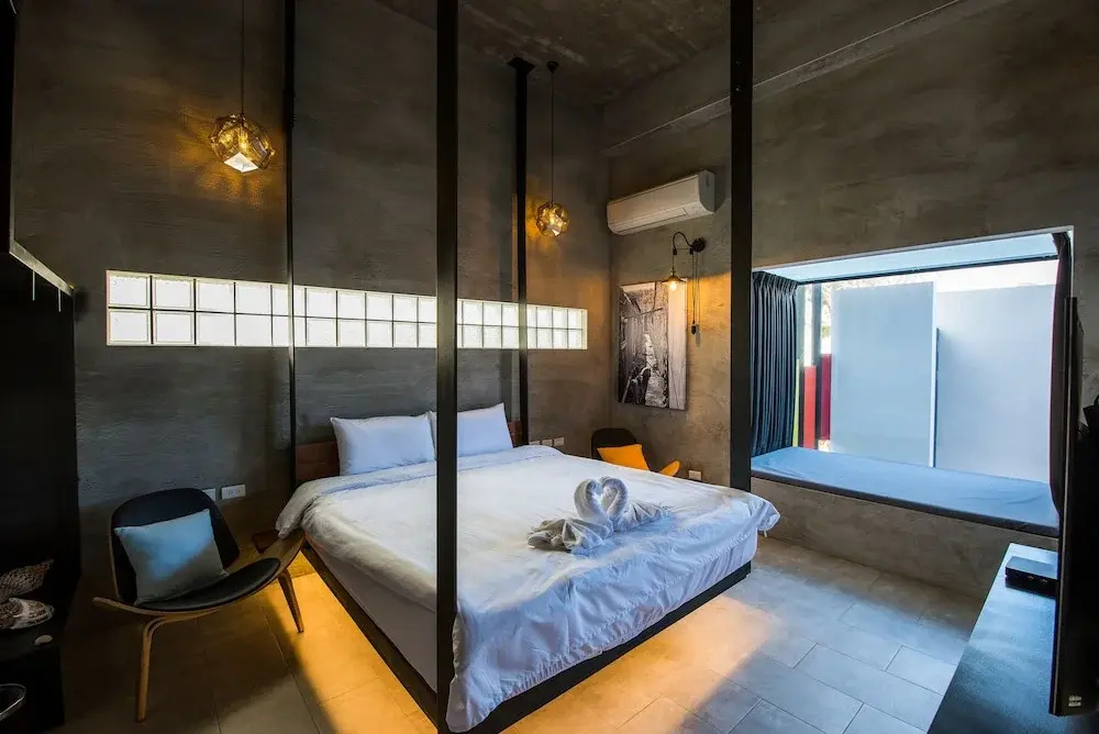 Luxury Double room with balcony (full double bed)