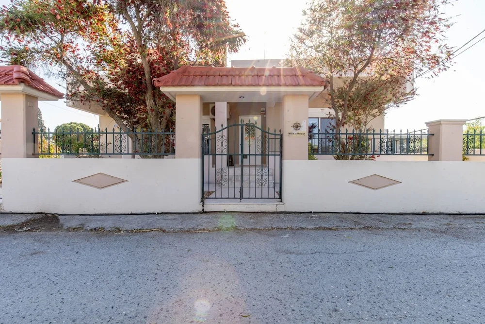 Mike s House in Kremasti Near the Beach Rhodes