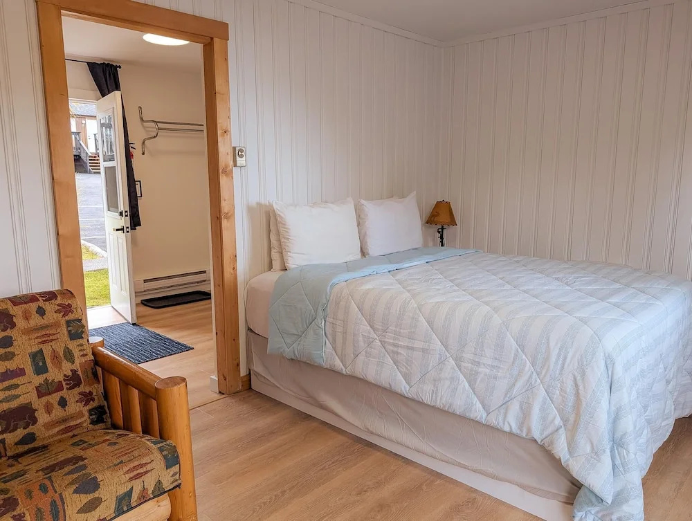 1 Bedroom Suite with ocean view