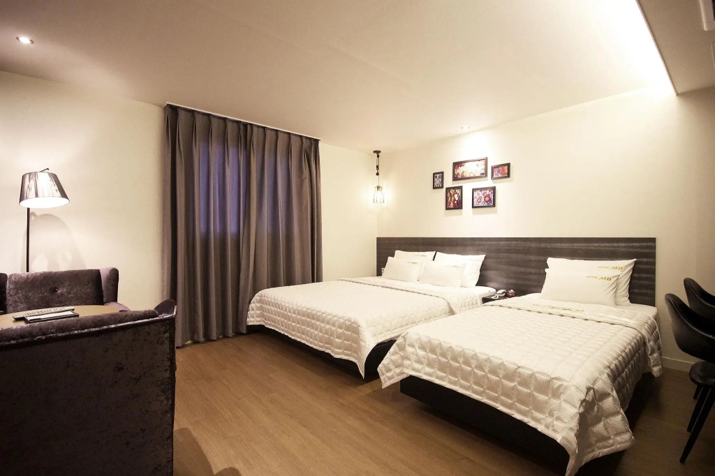 Premium Triple room