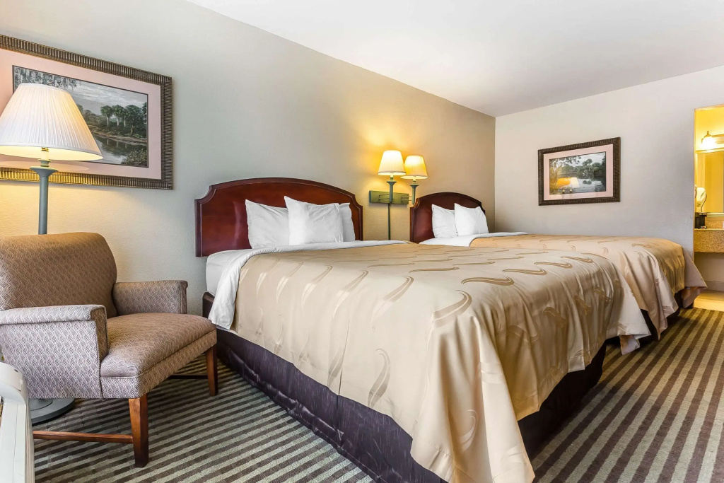 Standard Quadruple room