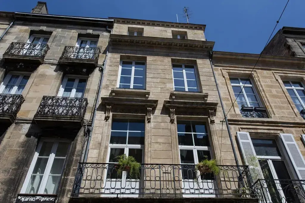 Une chambre en ville