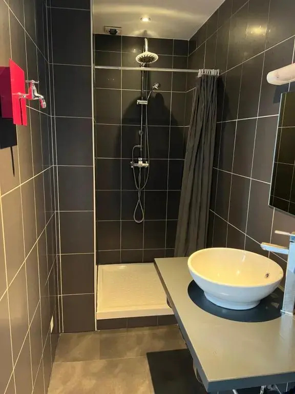 Hôtel AKENA HF - Chambres