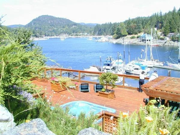 Beach & Waterfront