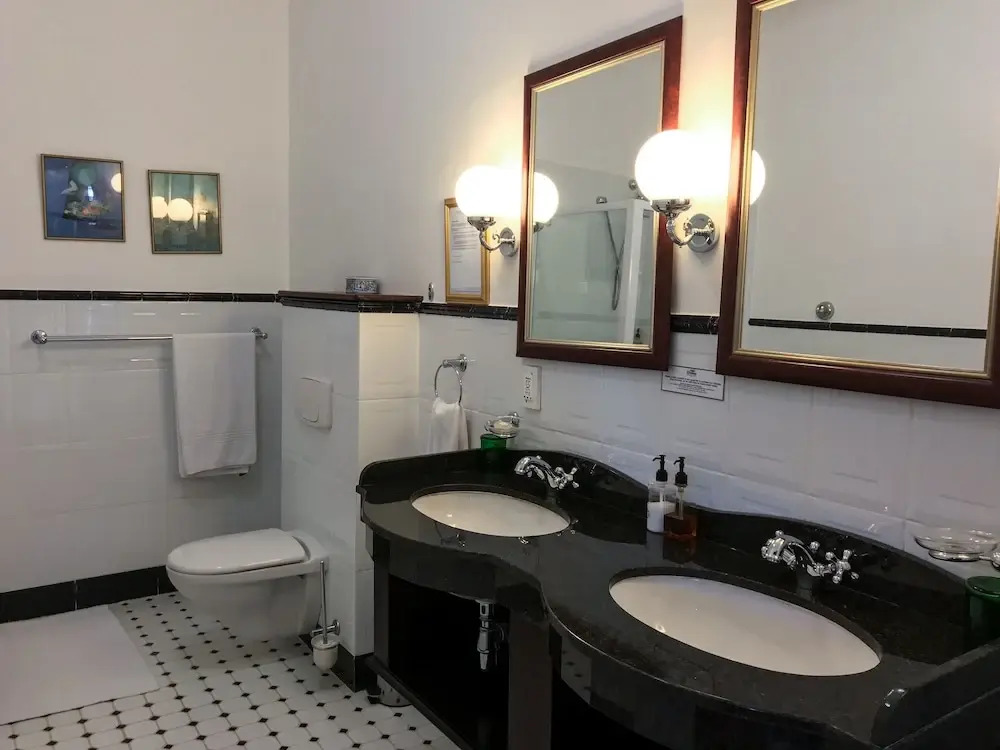 Greenways Manor Guesthouse - фото 9