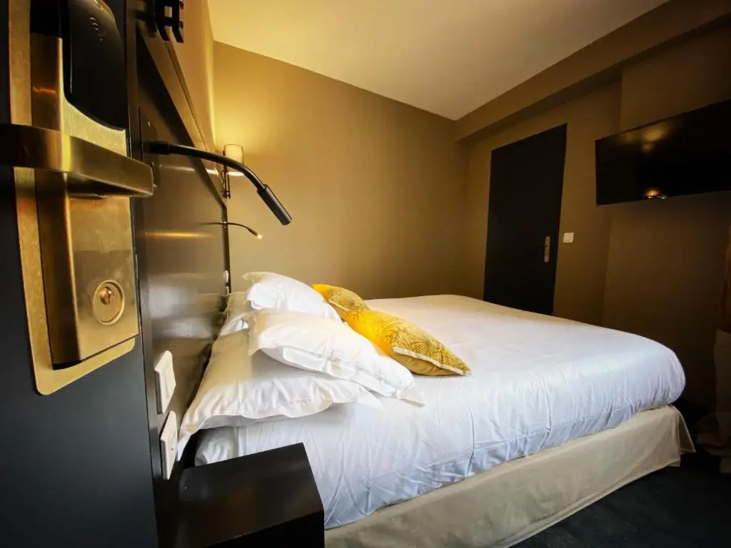 Economy room