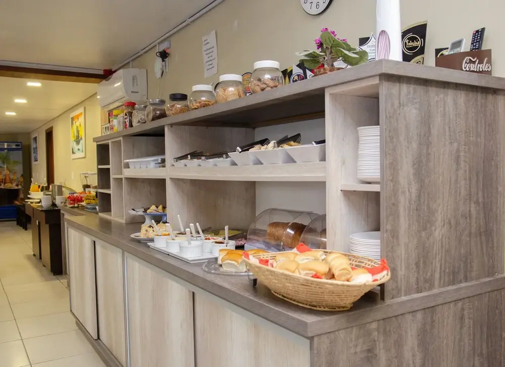 Food & Beverage