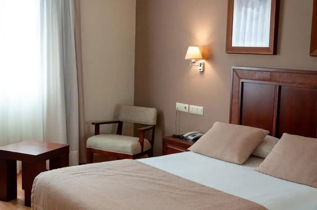 Hotel Santiago de León - Chambres