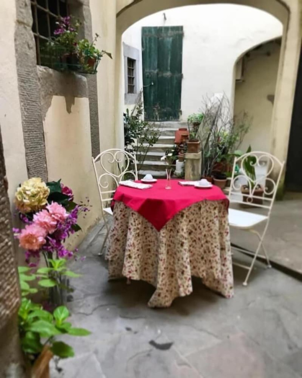 La Corte Di Ambra