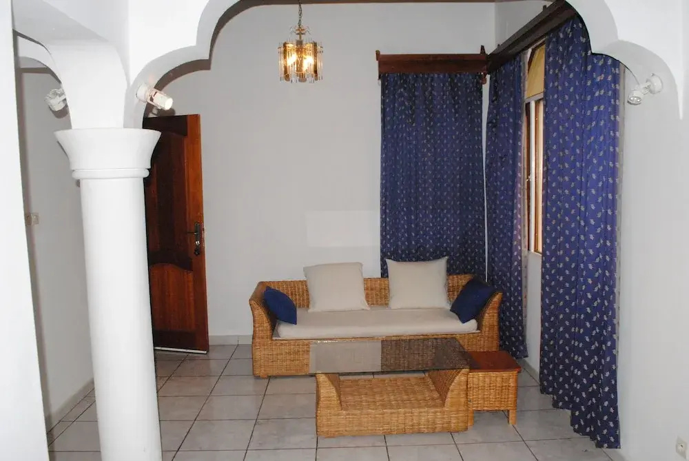 Lobby & Reception