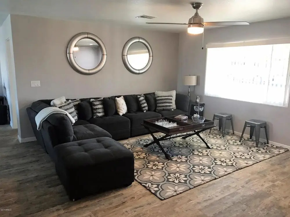 4-Bedroom Luxury House in Scottsdale