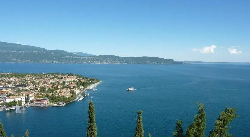 Beach & Waterfront