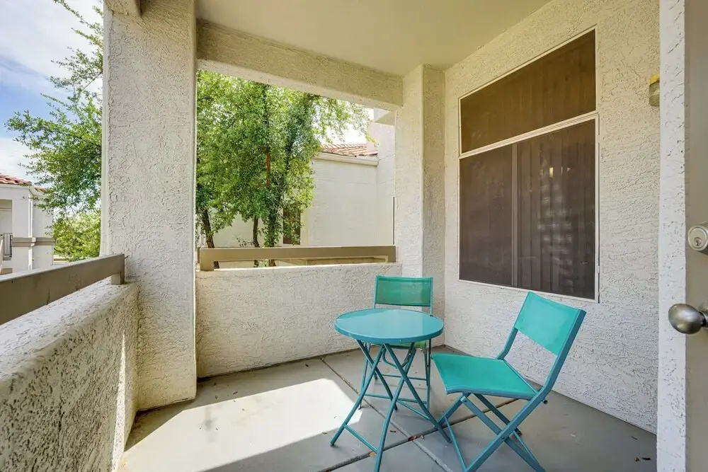 12 Mi to Old Town Scottsdale: Condo w/ Pool Access