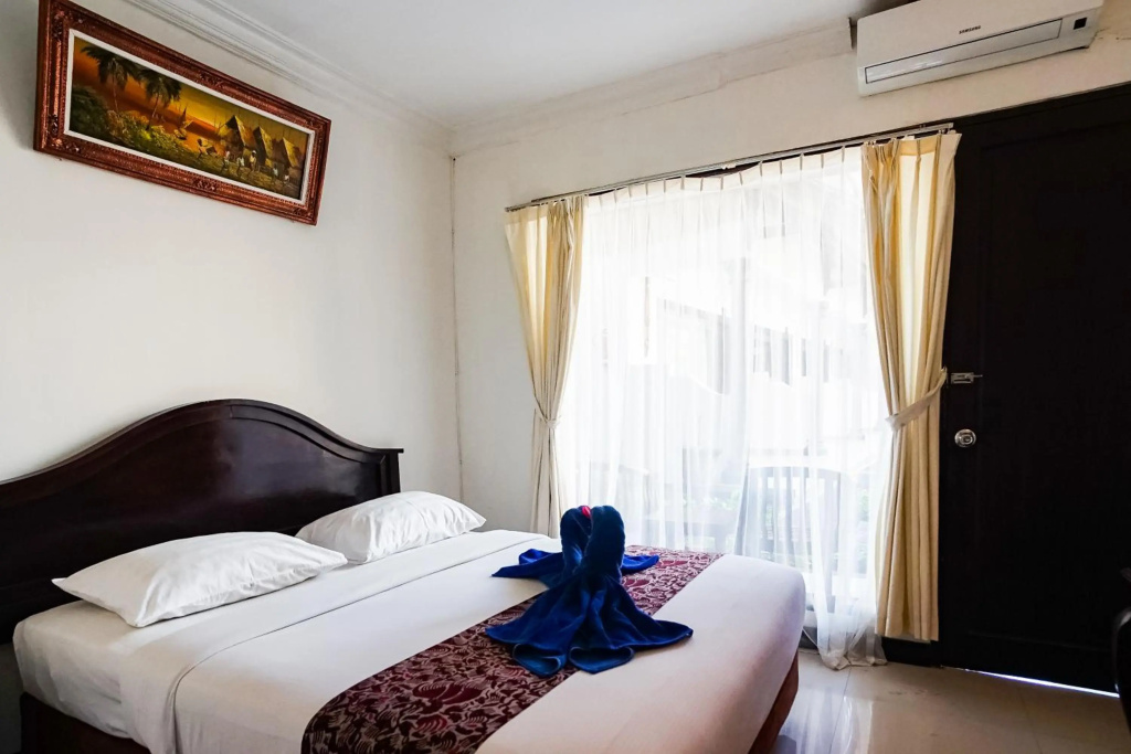 Отель Taman Ayu Legian Hotel в Куте