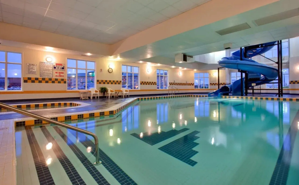 Holiday Inn Express Airport-Calgary by IHG - 2