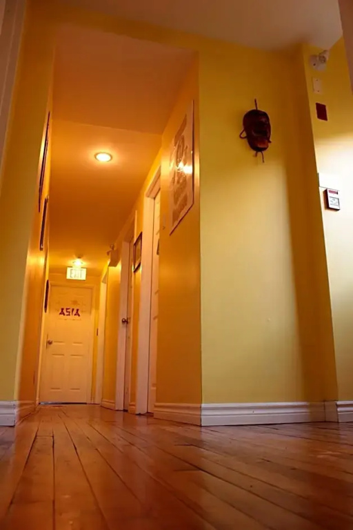 Economy room