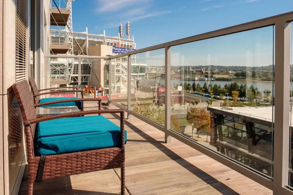Balcony & Terrace