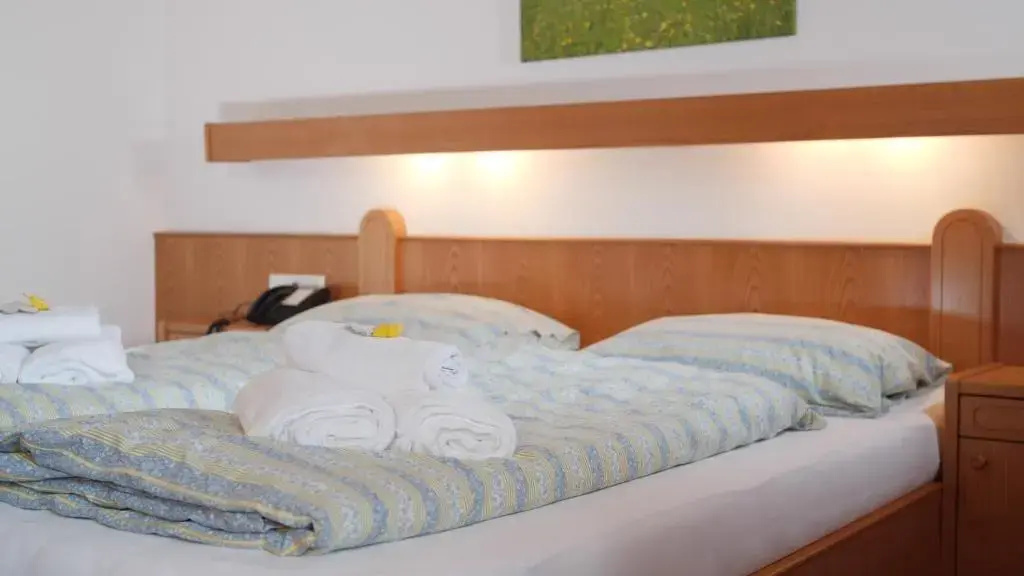 Economy room
