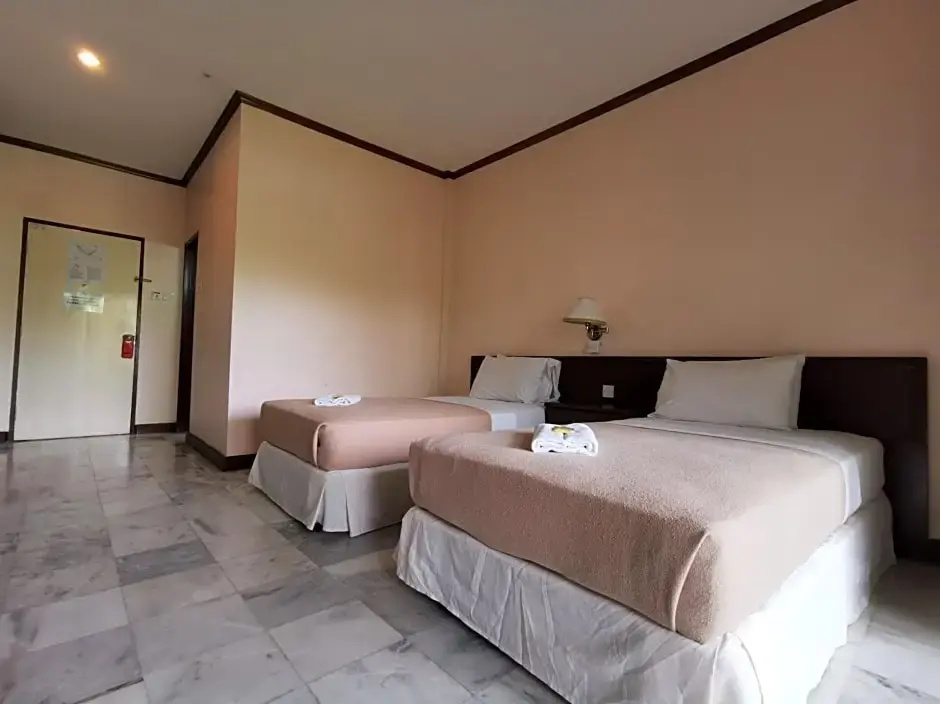 Borneo Paradise Beach Hotel - Chambres