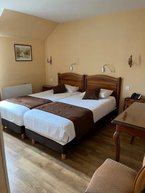 Standard Double room (twin beds)