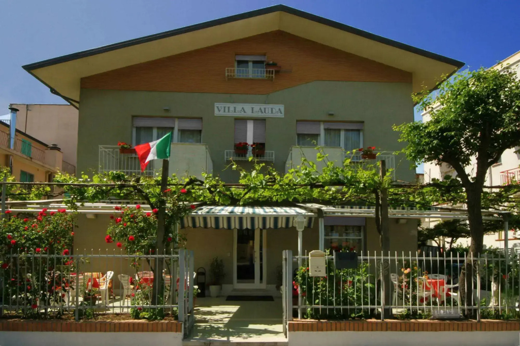 Hotel photo 11