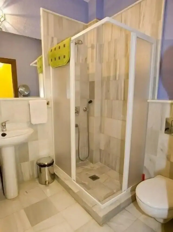 Standard Double room with balcony (full double bed)