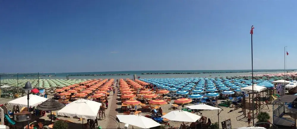 Beach & Waterfront
