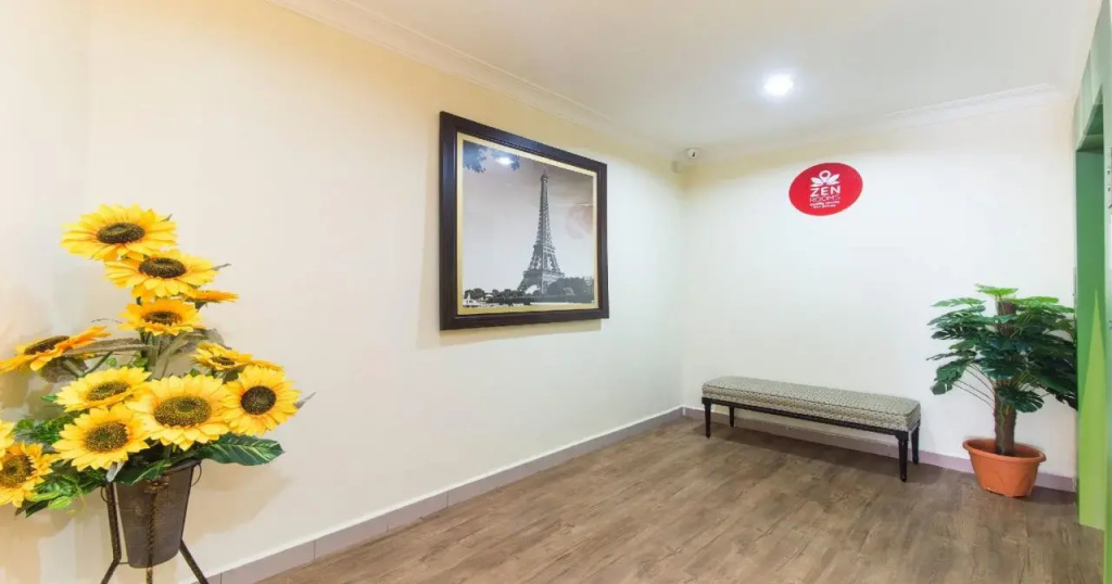 Lobby & Reception