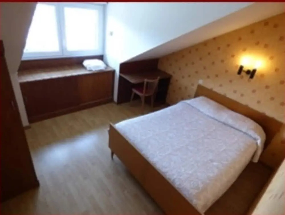 Voir la photo 4 — Hotel Prunières