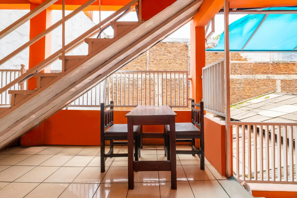 Balcony & Terrace