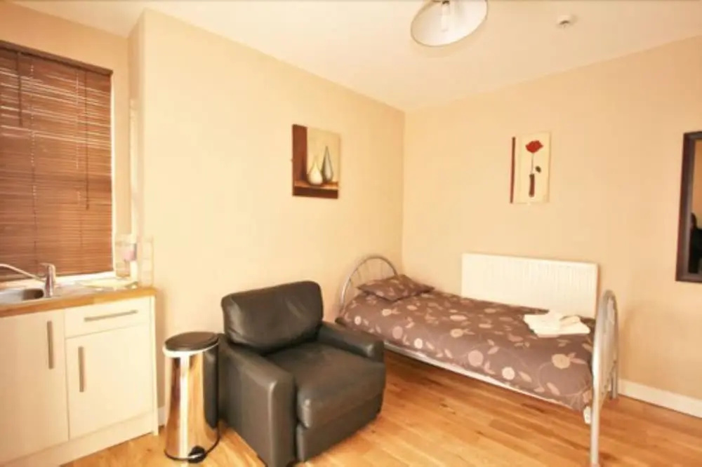 Central Studios Gloucester Road by Rooms Booked - Free Parking - Chambres