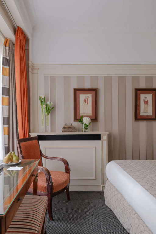 Napoleon Hotel 44