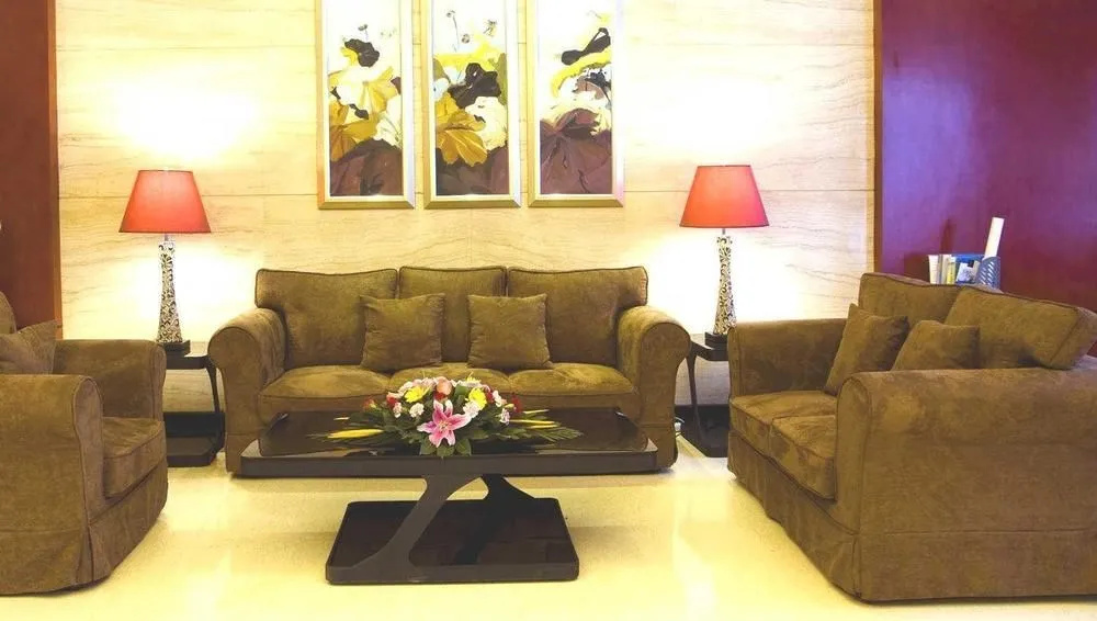 Lobby & Reception