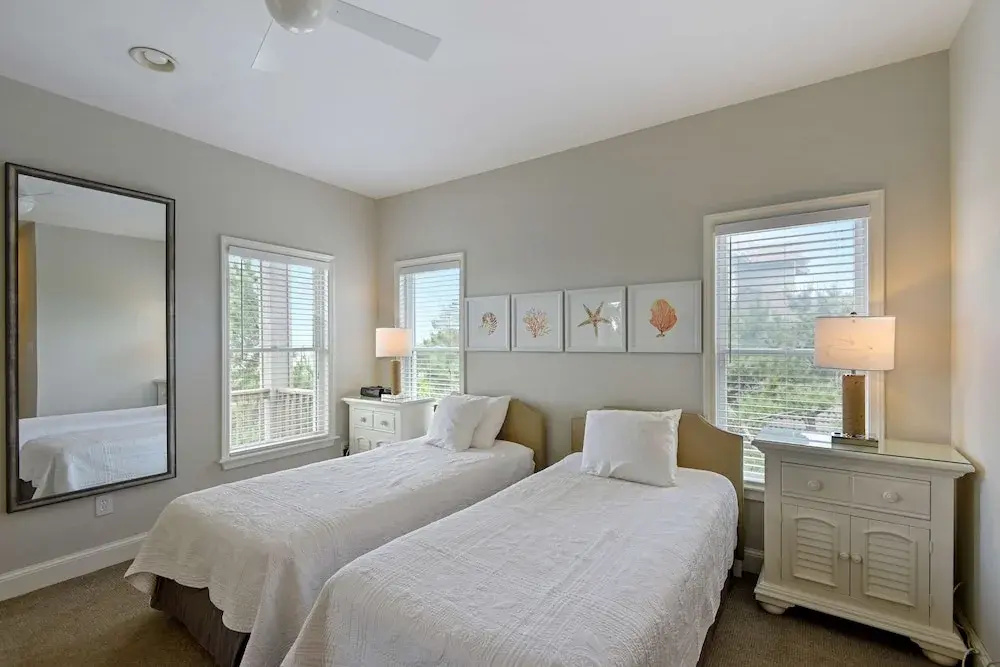 4 Bedrooms Cottage