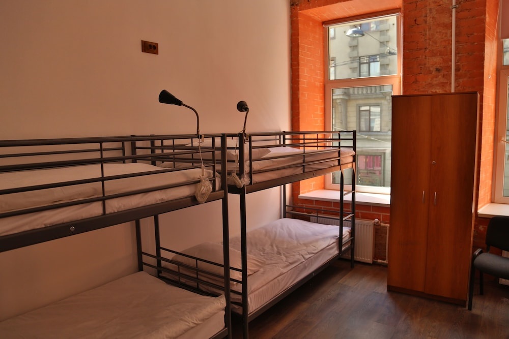 Art Lodging Houses — 5