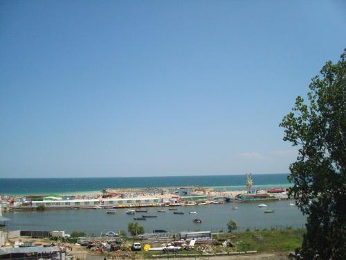 Beach & Waterfront