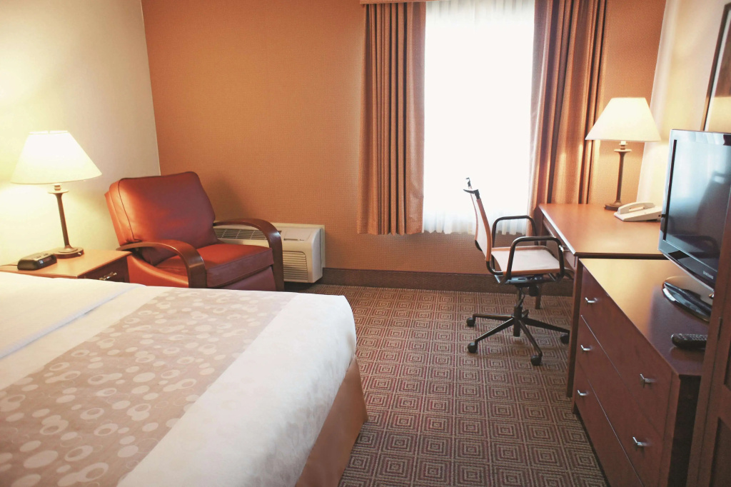 La Quinta Inn & Suites by Wyndham Stamford / New York City - Chambres