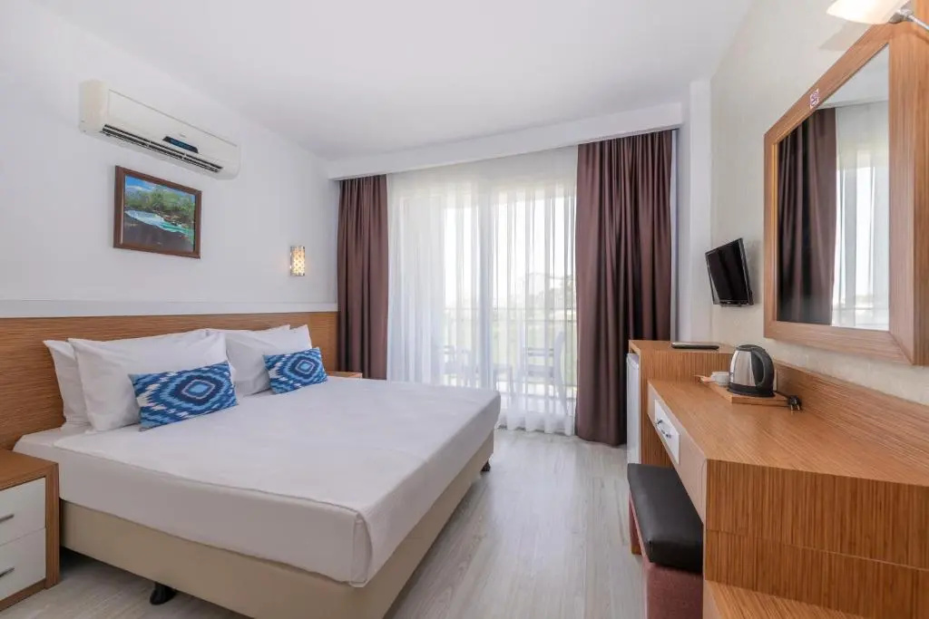 Standard Double room (full double bed)