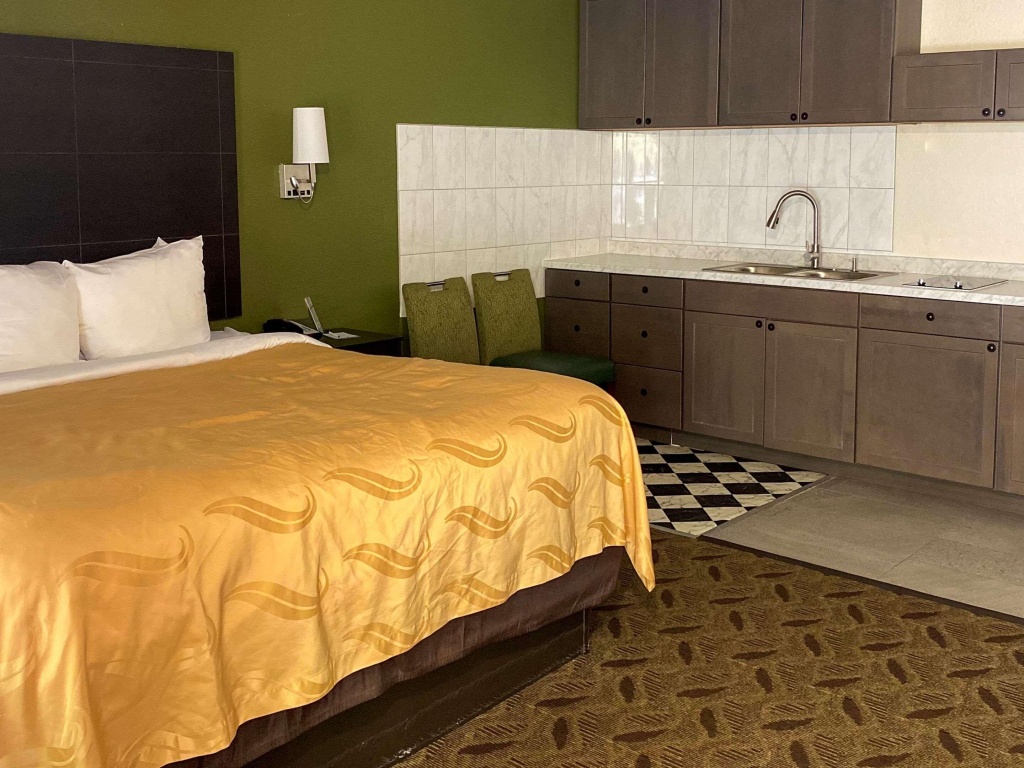 Quality Inn Tanglewood — 3