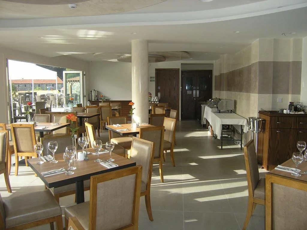 Food & Beverage