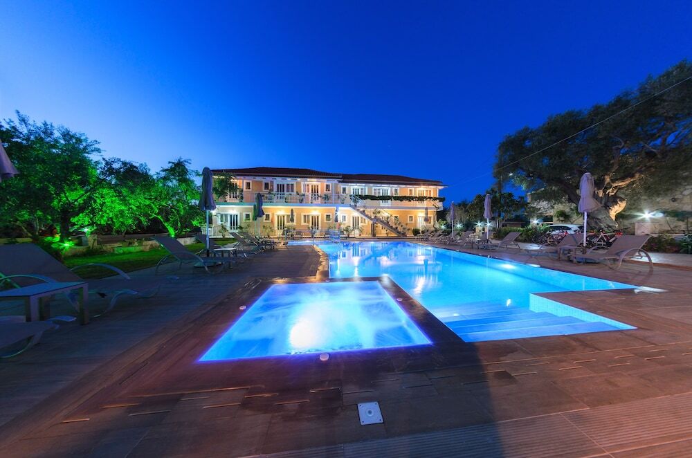 Artemis Apartments 