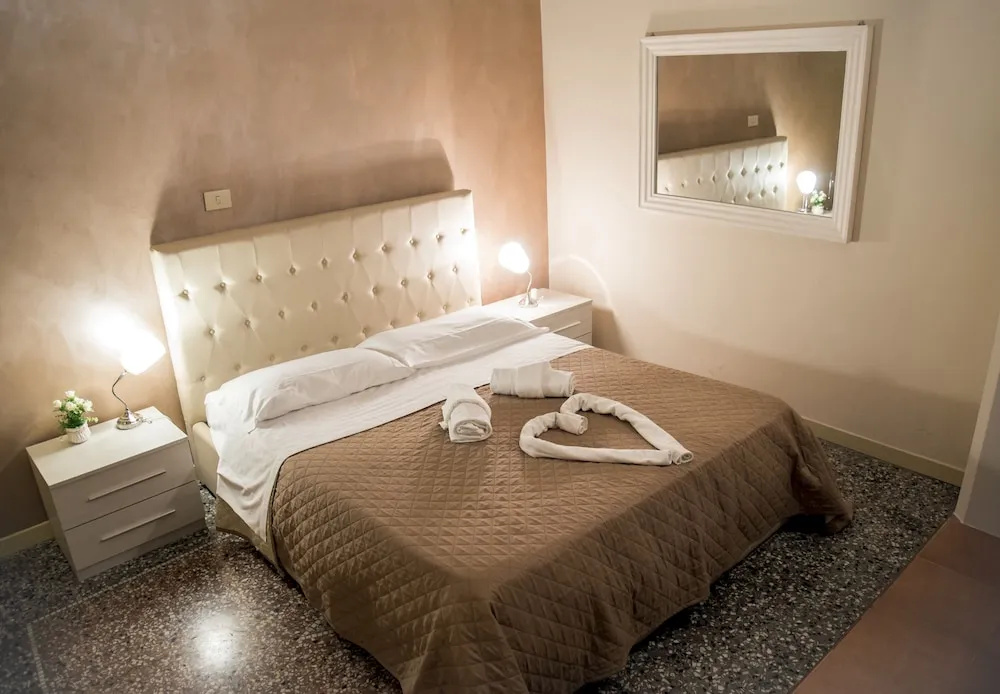 Economy room