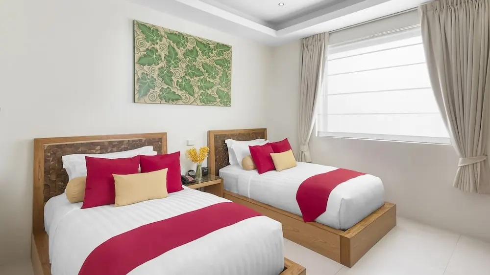 2 Bedrooms Deluxe Apartment