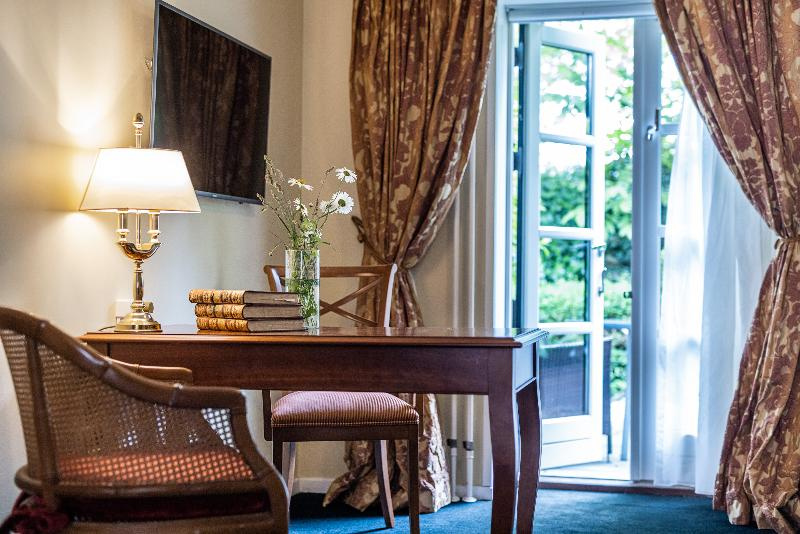 Double Junior Suite with balcony (full double bed)