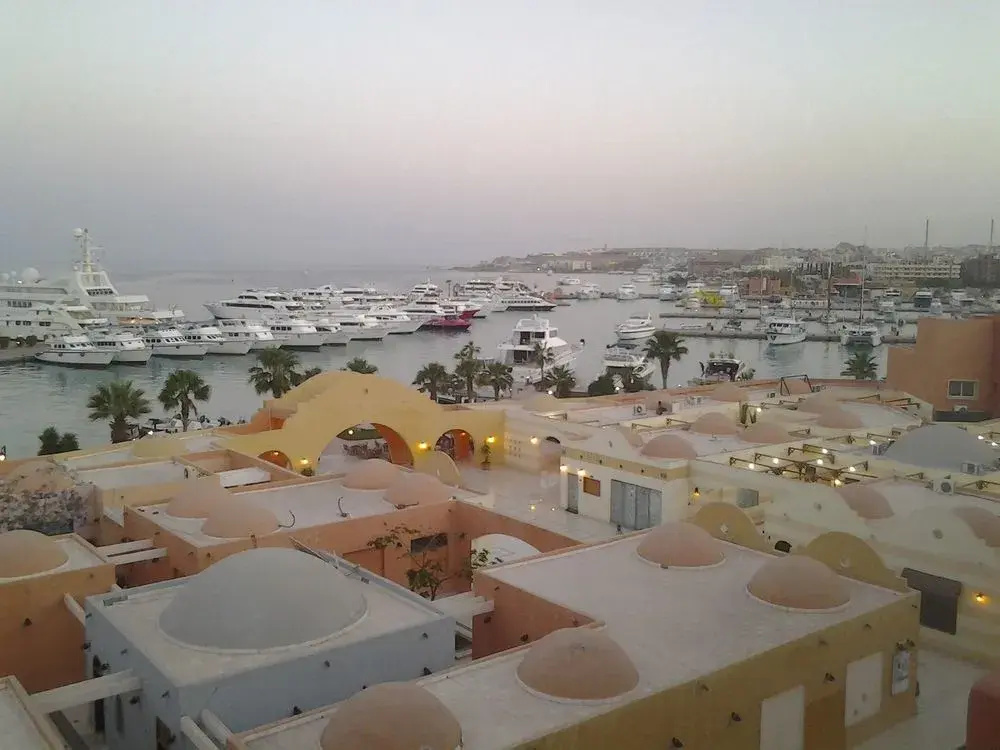 Beach & Waterfront