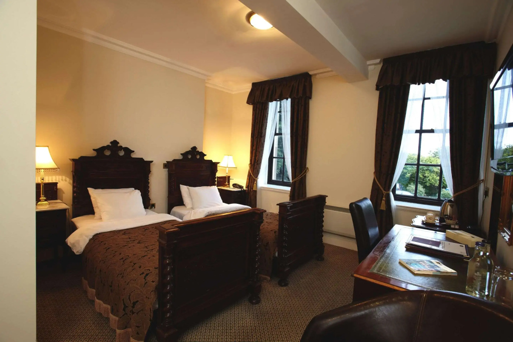 Standard Double room (twin beds)