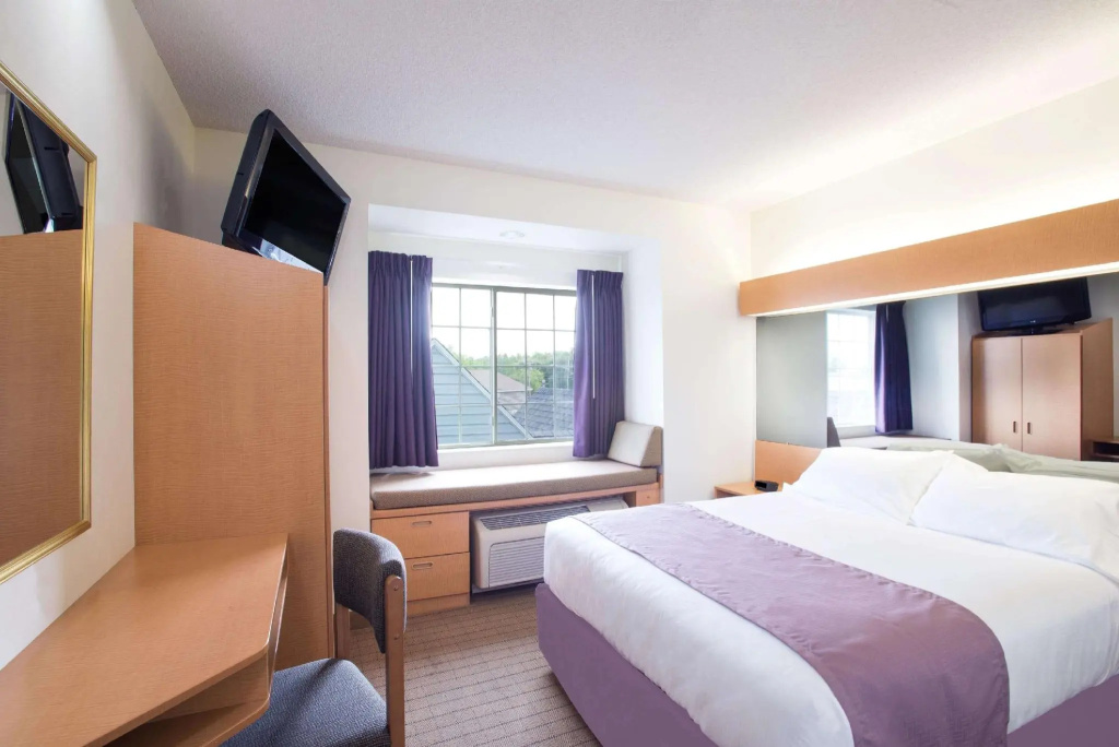 Standard Double room (full double bed)