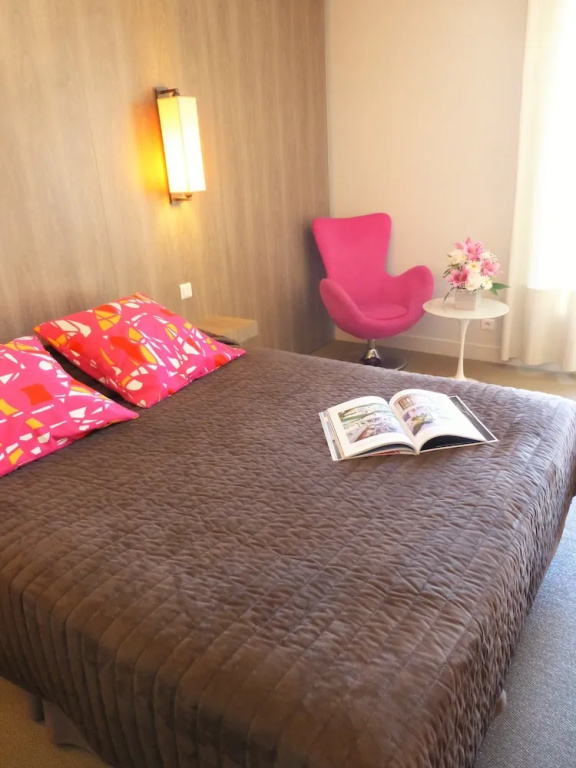 Superior Double room with balcony (full double bed)
